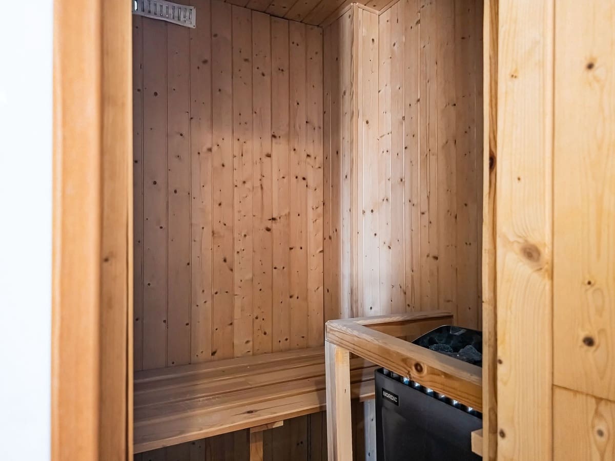 4 slaapkamer Villa te koop in Salobrena met zwembad garage - € 945.000 (Ref: 9808569)