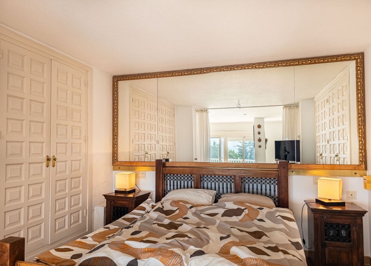 4 slaapkamer Villa te koop in Salobrena met zwembad garage - € 945.000 (Ref: 9808569)