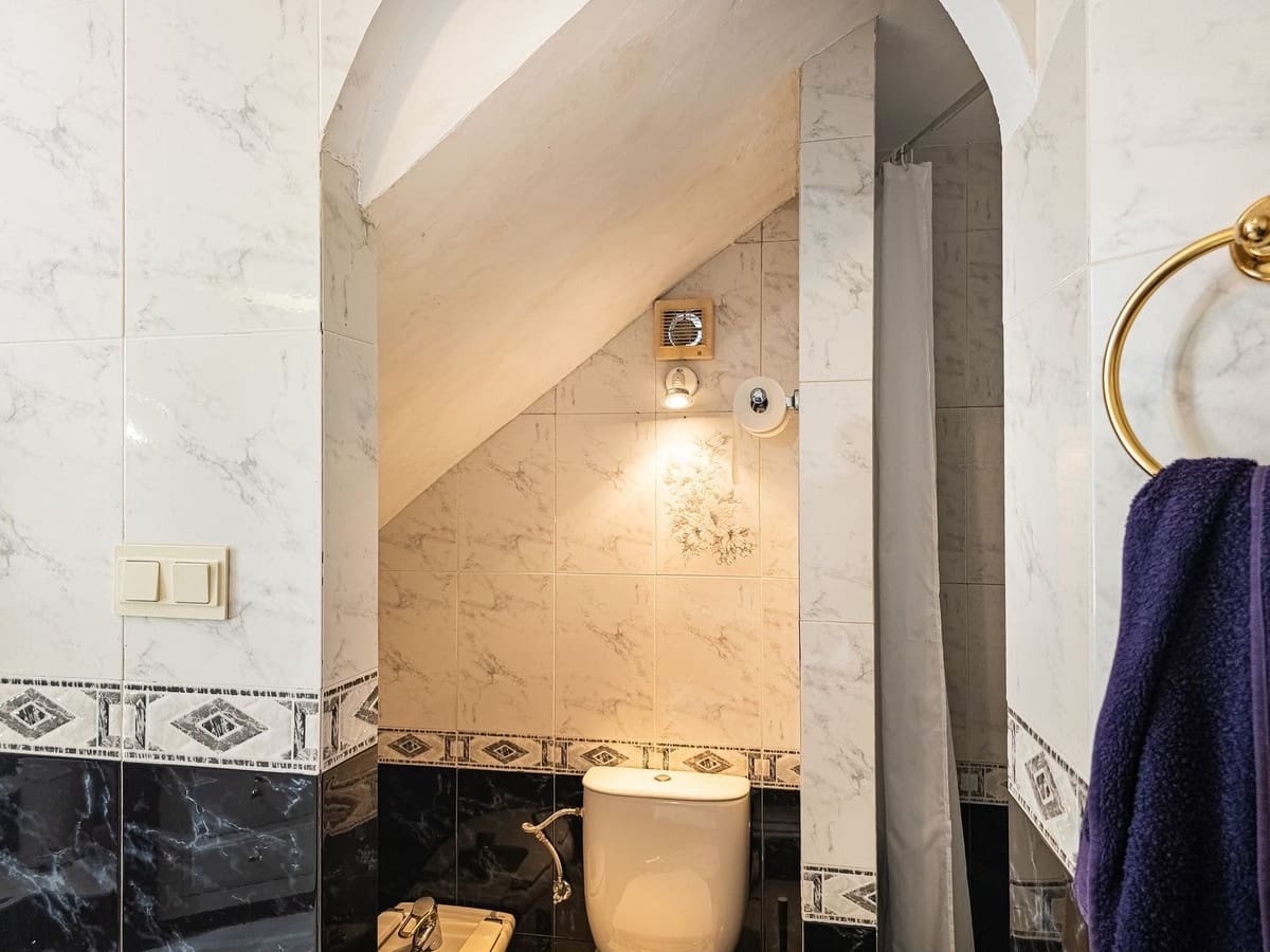 4 slaapkamer Villa te koop in Salobrena met zwembad garage - € 945.000 (Ref: 9808569)