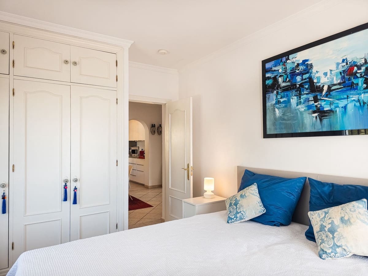 3 quarto Moradia para venda em Arenas com piscina garagem - 715 000 € (Ref: 9811337)