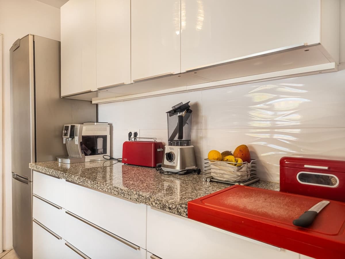 3 quarto Moradia para venda em Arenas com piscina garagem - 715 000 € (Ref: 9811337)