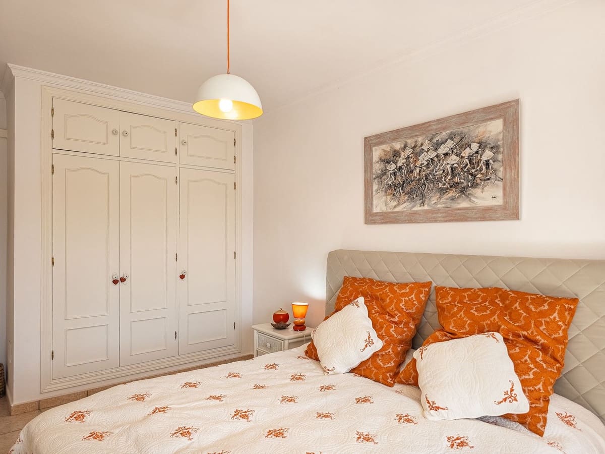 3 quarto Moradia para venda em Arenas com piscina garagem - 715 000 € (Ref: 9811337)