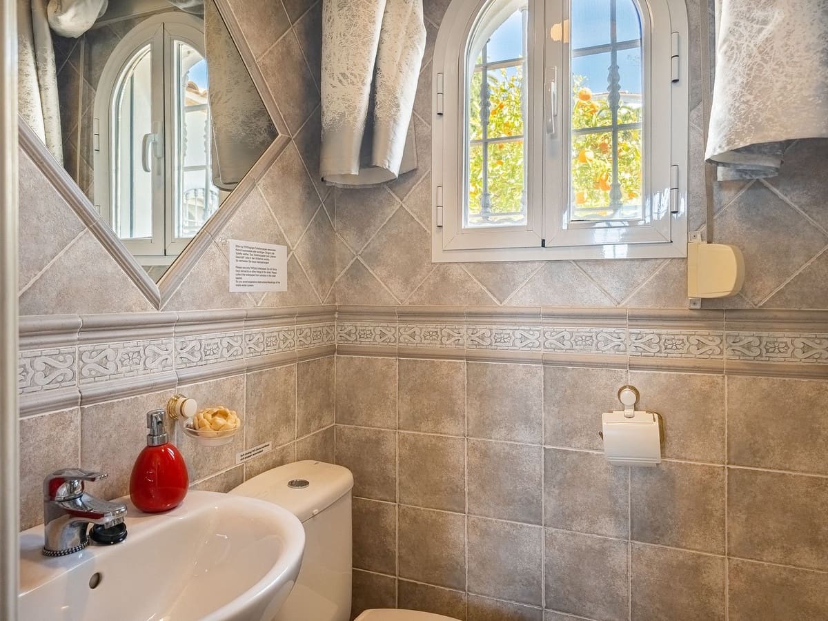 3 quarto Moradia para venda em Arenas com piscina garagem - 715 000 € (Ref: 9811337)