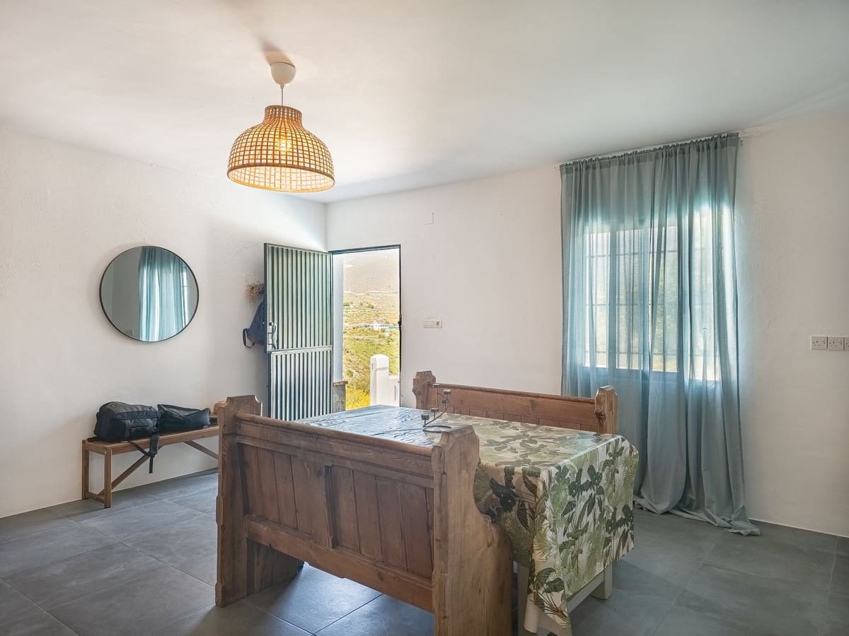 3 sovrum Finca/Hus på landet till salu i Velez de Benaudalla med pool garage - 239 000 € (Ref: 9819208)