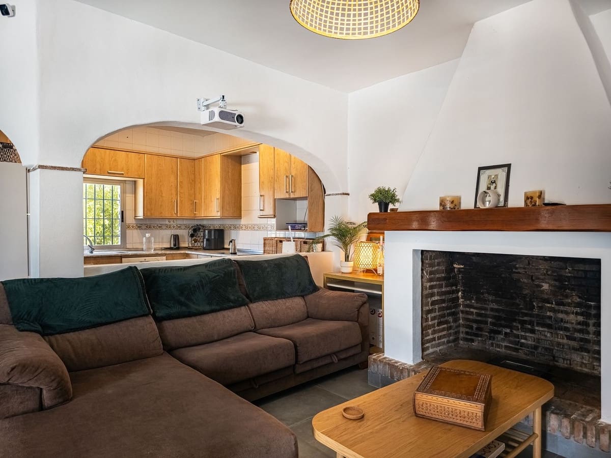 3 sovrum Finca/Hus på landet till salu i Velez de Benaudalla med pool garage - 239 000 € (Ref: 9819208)