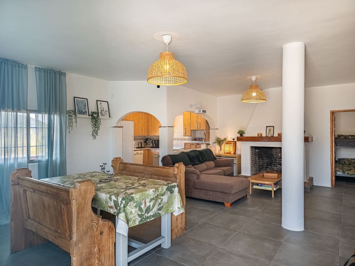 3 sovrum Finca/Hus på landet till salu i Velez de Benaudalla med pool garage - 239 000 € (Ref: 9819208)