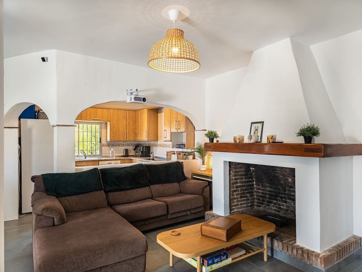 3 sovrum Finca/Hus på landet till salu i Velez de Benaudalla med pool garage - 239 000 € (Ref: 9819208)
