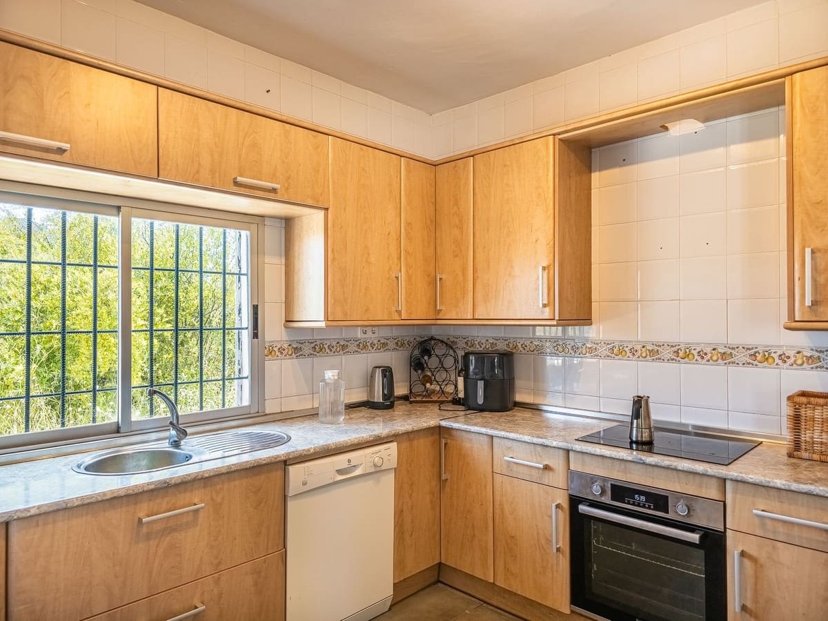 3 sovrum Finca/Hus på landet till salu i Velez de Benaudalla med pool garage - 239 000 € (Ref: 9819208)
