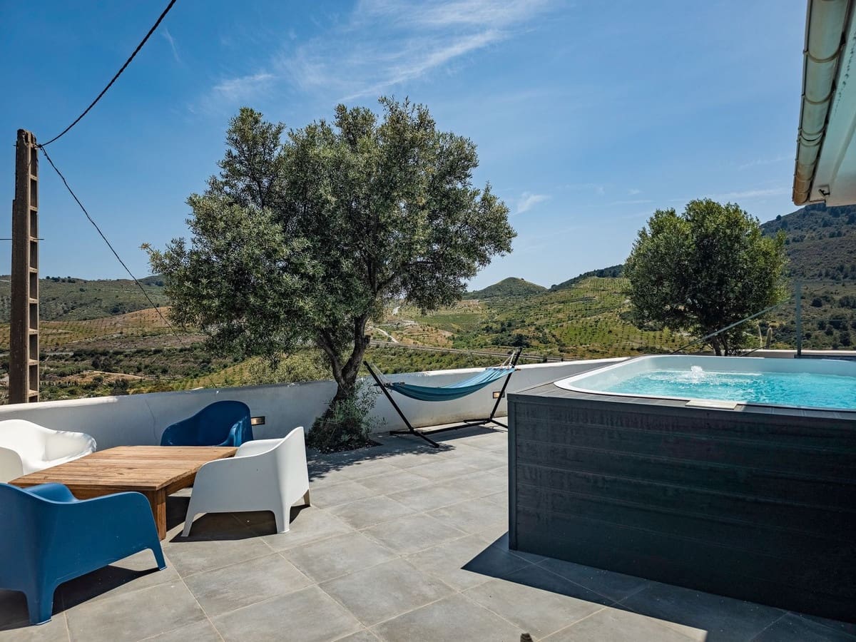 3 sovrum Finca/Hus på landet till salu i Velez de Benaudalla med pool garage - 239 000 € (Ref: 9819208)