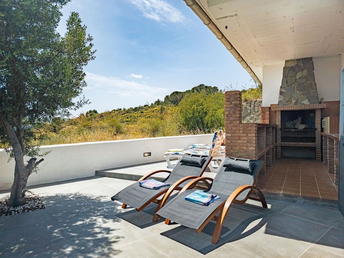 3 sovrum Finca/Hus på landet till salu i Velez de Benaudalla med pool garage - 239 000 € (Ref: 9819208)