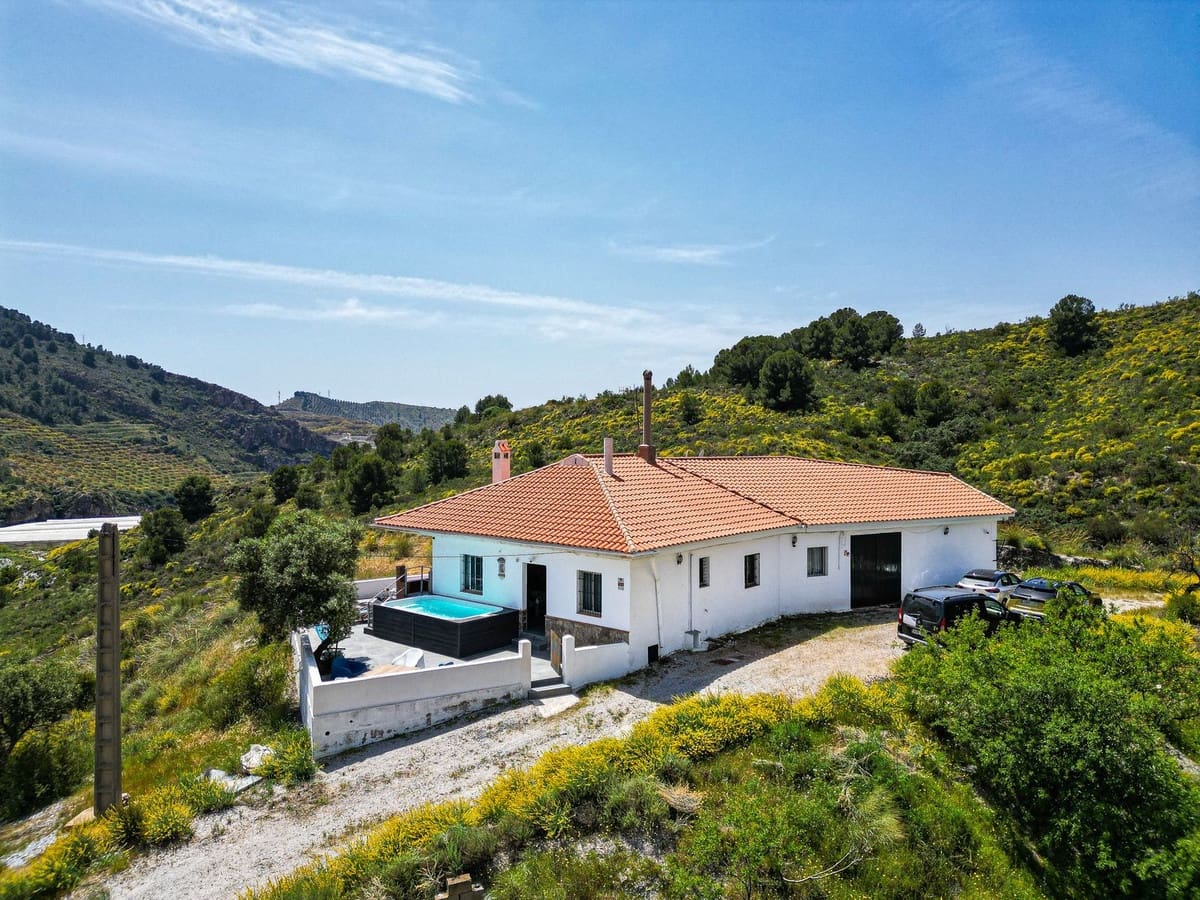 3 sovrum Finca/Hus på landet till salu i Velez de Benaudalla med pool garage - 239 000 € (Ref: 9819208)