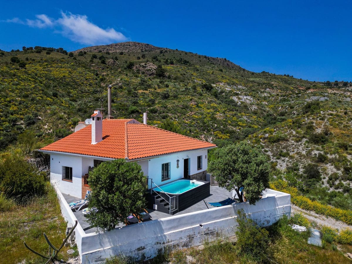 3 sovrum Finca/Hus på landet till salu i Velez de Benaudalla med pool garage - 239 000 € (Ref: 9819208)