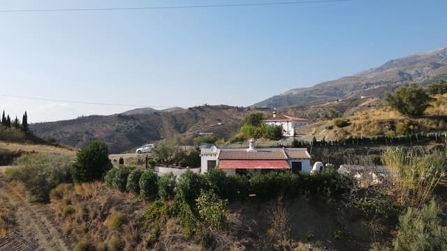 Finca/Casa Rural de 3 habitaciones en Sedella en venta con piscina garaje - 223.000 € (Ref: 9823598)