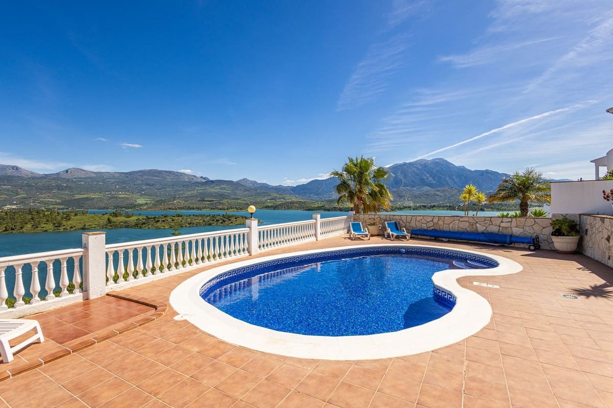 3 chambre Villa/Maison à vendre à Vinuela avec piscine garage - 449 000 € (Ref: 9824573)