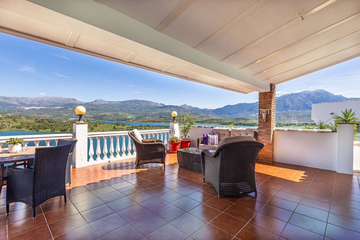 3 chambre Villa/Maison à vendre à Vinuela avec piscine garage - 449 000 € (Ref: 9824573)