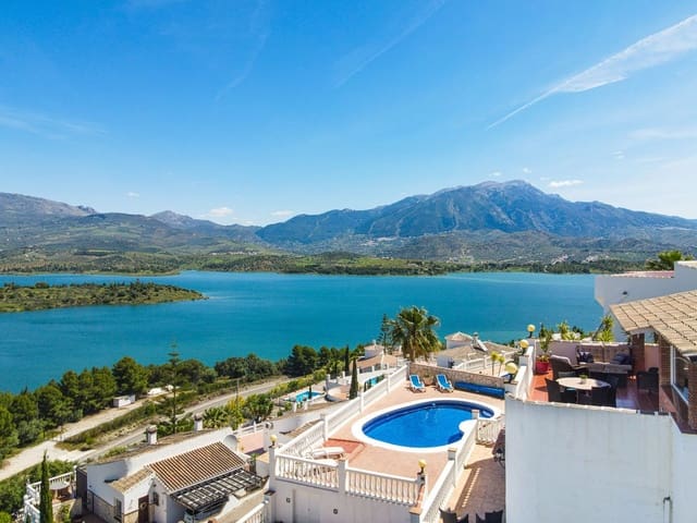 3 slaapkamer Villa te koop in Viñuela met zwembad garage - € 449.000 (Ref: 9824573)
