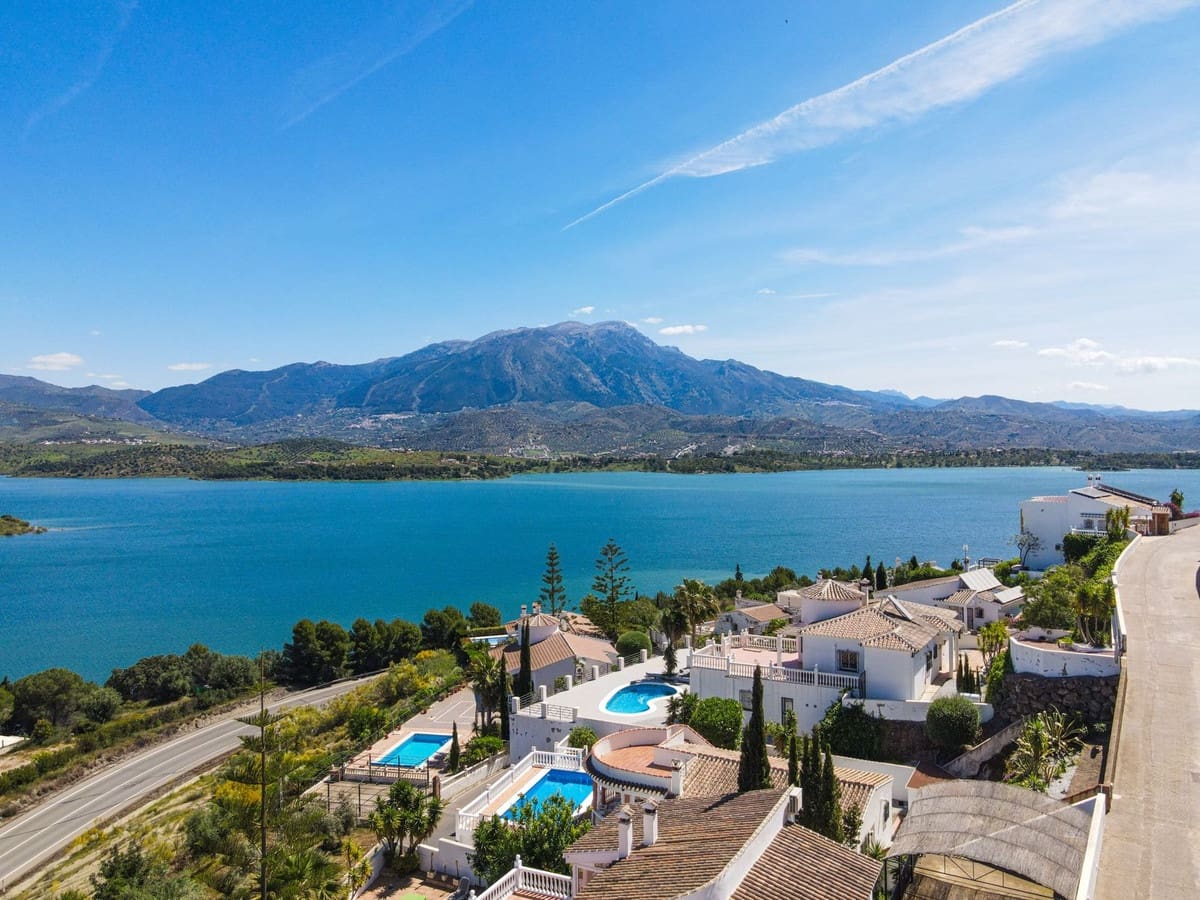 3 chambre Villa/Maison à vendre à Vinuela avec piscine garage - 449 000 € (Ref: 9824573)