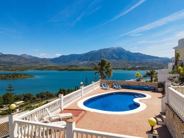 3 slaapkamer Villa te koop in Viñuela met zwembad garage - € 449.000 (Ref: 9824573)