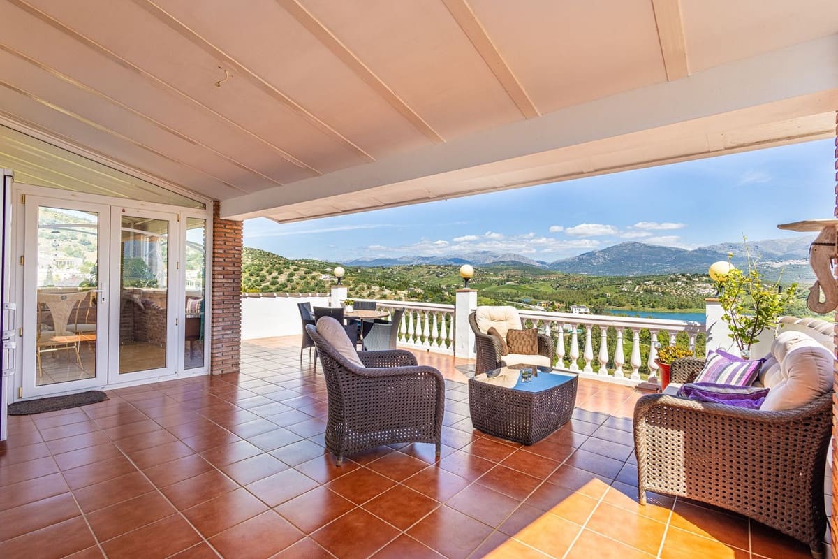 3 chambre Villa/Maison à vendre à Vinuela avec piscine garage - 449 000 € (Ref: 9824573)