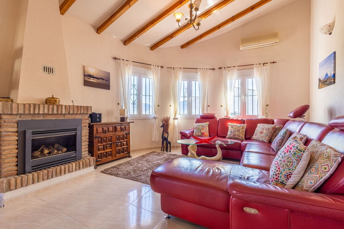 3 chambre Villa/Maison à vendre à Vinuela avec piscine garage - 449 000 € (Ref: 9824573)
