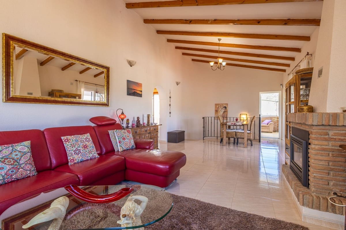 3 chambre Villa/Maison à vendre à Vinuela avec piscine garage - 449 000 € (Ref: 9824573)