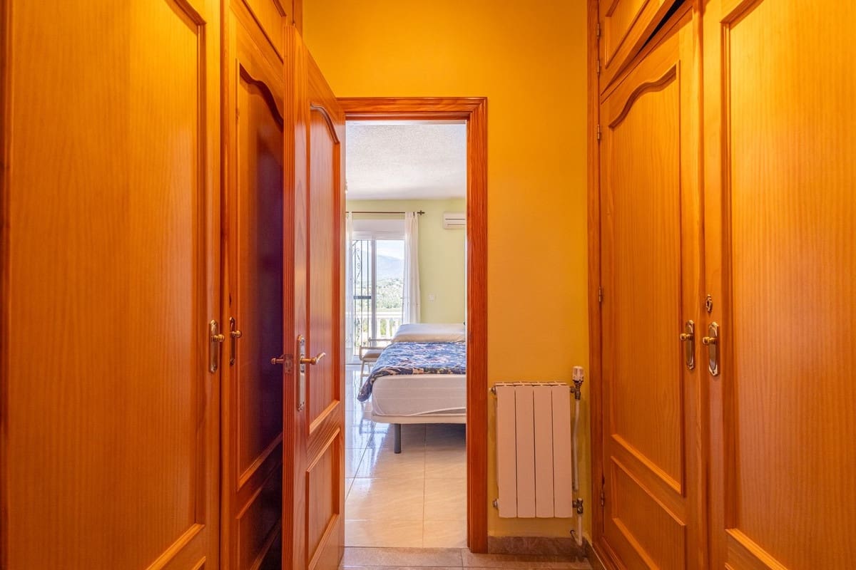 3 chambre Villa/Maison à vendre à Vinuela avec piscine garage - 449 000 € (Ref: 9824573)