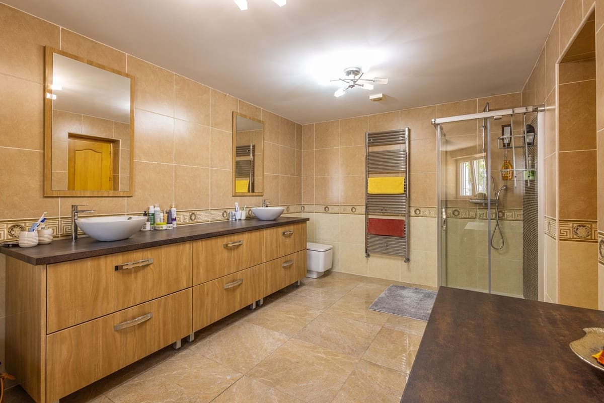 3 chambre Villa/Maison à vendre à Vinuela avec piscine garage - 449 000 € (Ref: 9824573)