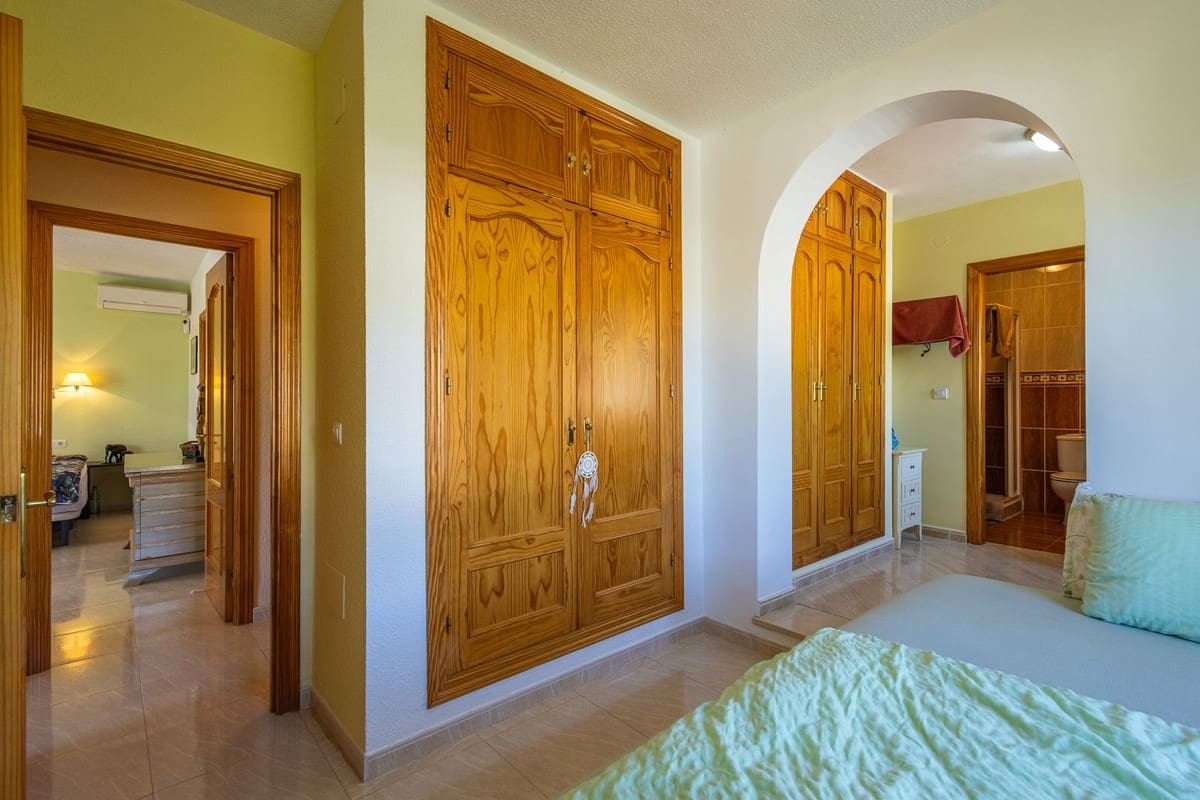 3 chambre Villa/Maison à vendre à Vinuela avec piscine garage - 449 000 € (Ref: 9824573)