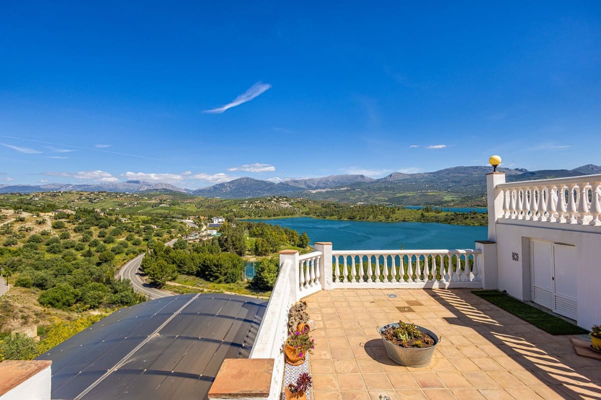 3 chambre Villa/Maison à vendre à Vinuela avec piscine garage - 449 000 € (Ref: 9824573)