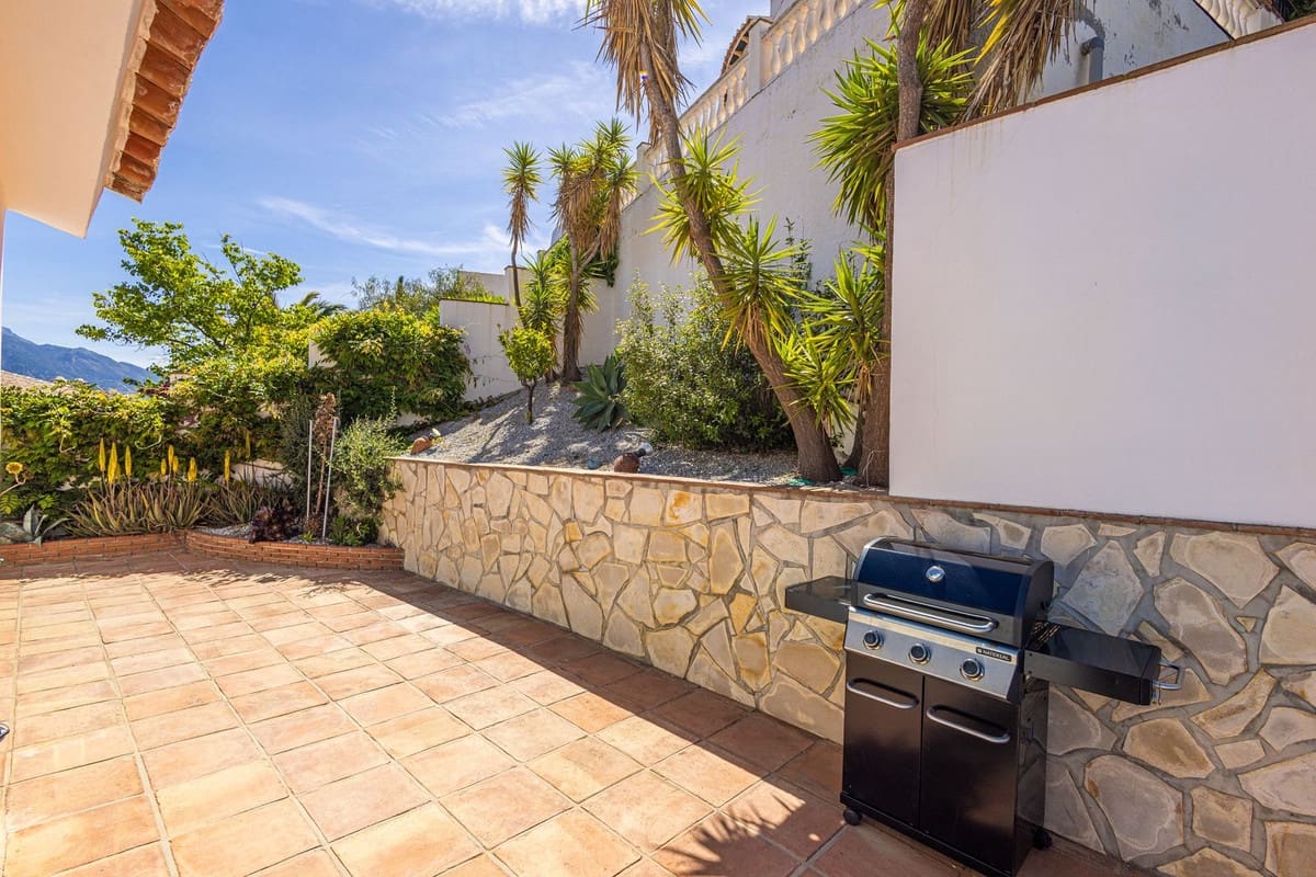3 chambre Villa/Maison à vendre à Vinuela avec piscine garage - 449 000 € (Ref: 9824573)
