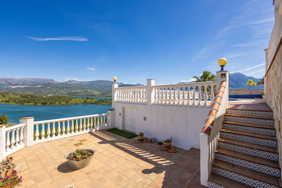 3 chambre Villa/Maison à vendre à Vinuela avec piscine garage - 449 000 € (Ref: 9824573)