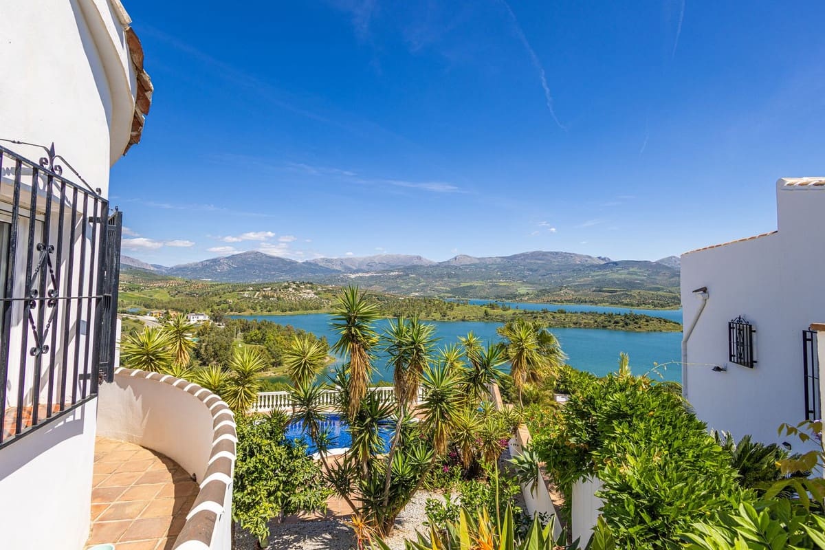 3 chambre Villa/Maison à vendre à Vinuela avec piscine garage - 449 000 € (Ref: 9824573)