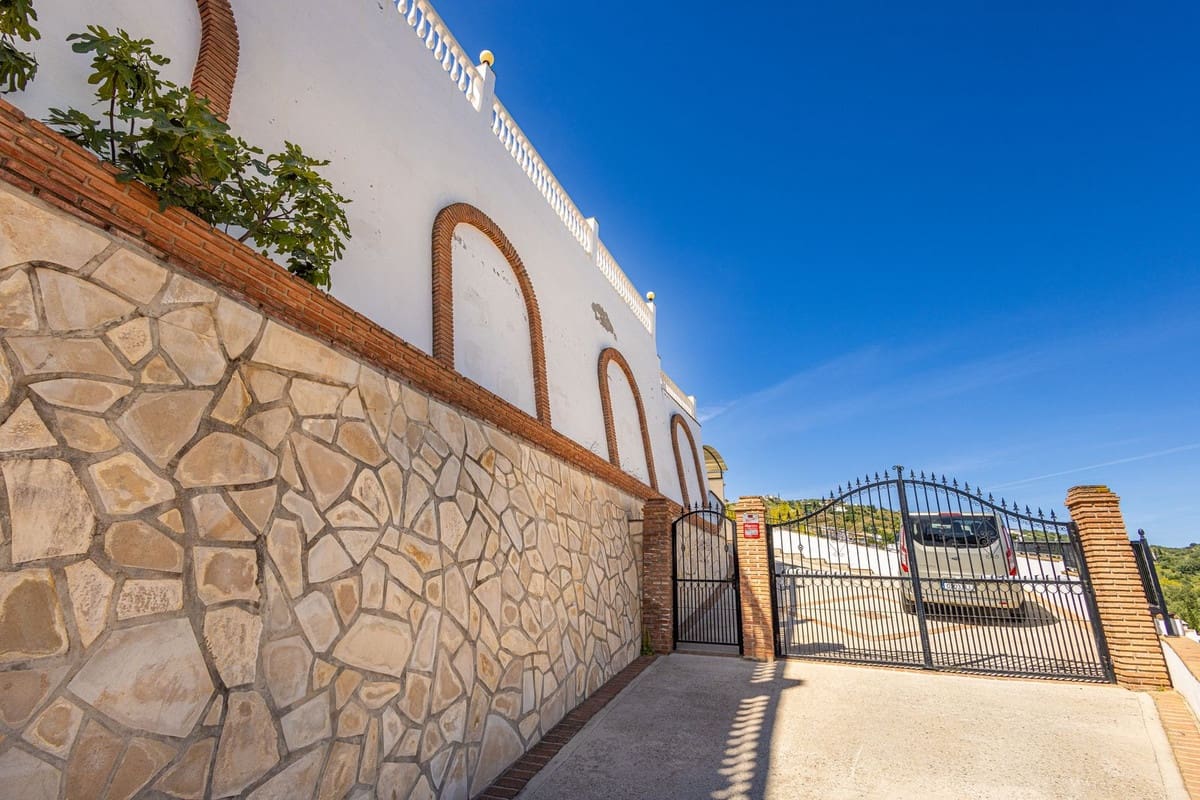 3 chambre Villa/Maison à vendre à Vinuela avec piscine garage - 449 000 € (Ref: 9824573)