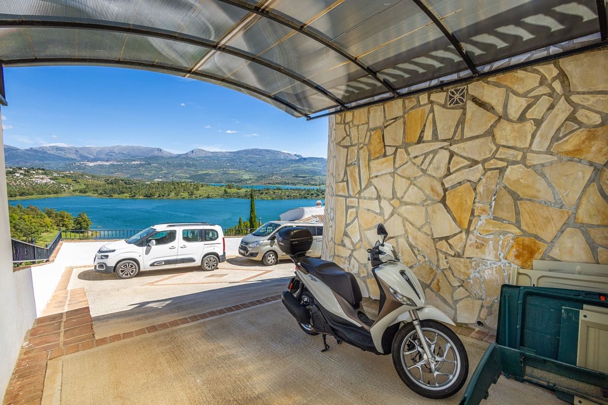 3 chambre Villa/Maison à vendre à Vinuela avec piscine garage - 449 000 € (Ref: 9824573)
