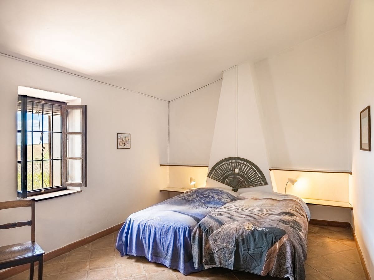 5 sovrum Finca/Hus på landet till salu i Periana med pool garage - 345 000 € (Ref: 9830017)