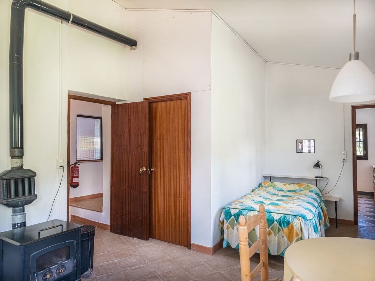 5 sovrum Finca/Hus på landet till salu i Periana med pool garage - 345 000 € (Ref: 9830017)