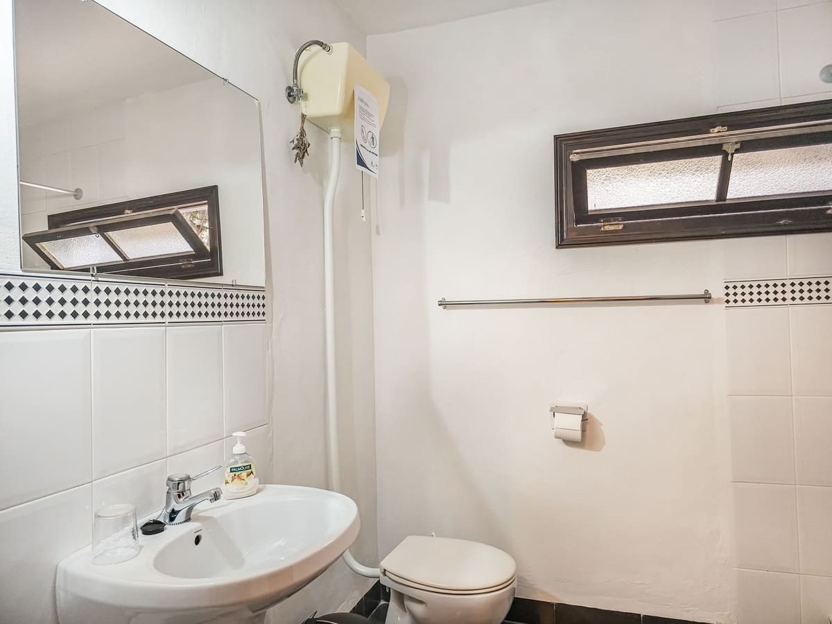 5 sovrum Finca/Hus på landet till salu i Periana med pool garage - 345 000 € (Ref: 9830017)