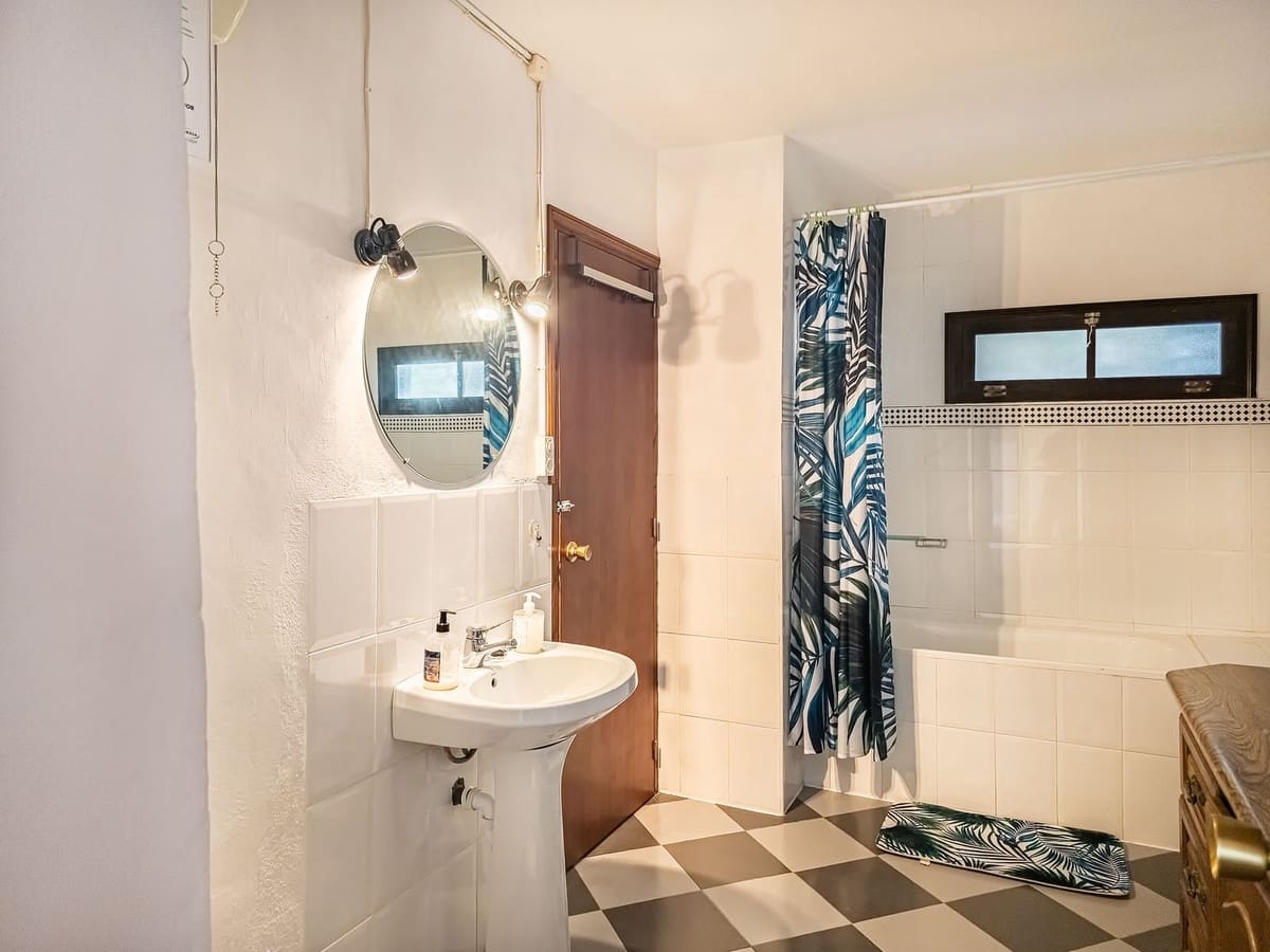 5 sovrum Finca/Hus på landet till salu i Periana med pool garage - 345 000 € (Ref: 9830017)