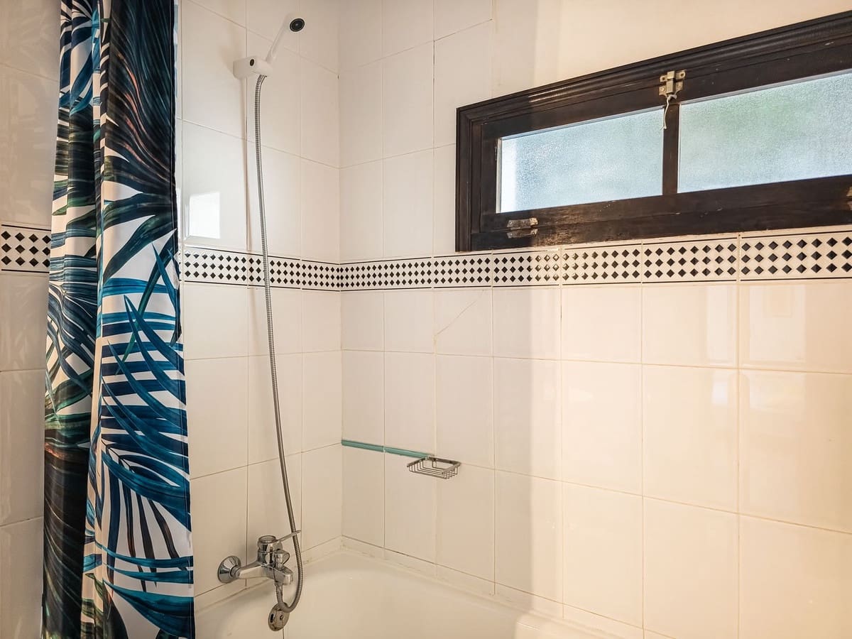 5 sovrum Finca/Hus på landet till salu i Periana med pool garage - 345 000 € (Ref: 9830017)