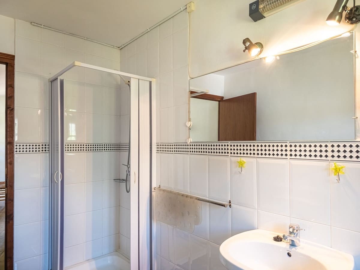 5 sovrum Finca/Hus på landet till salu i Periana med pool garage - 345 000 € (Ref: 9830017)