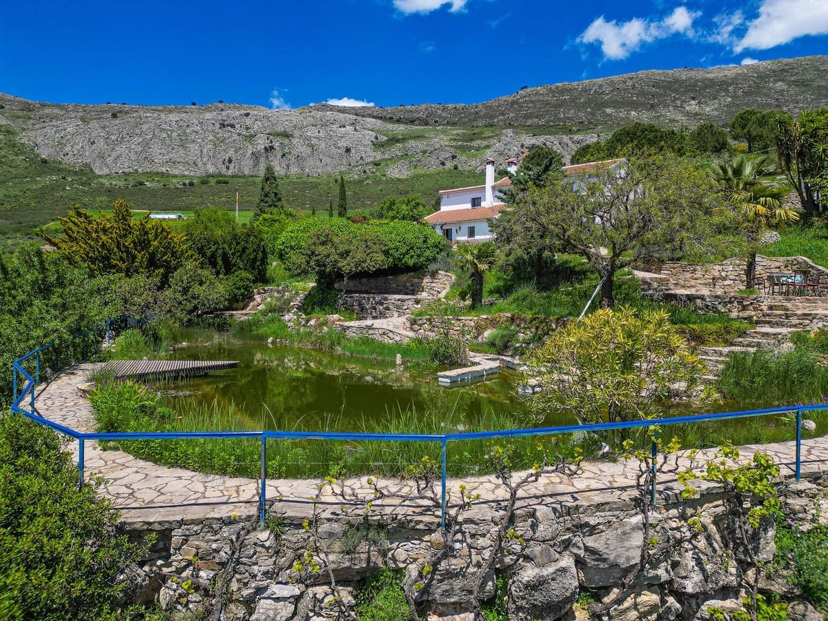 5 sovrum Finca/Hus på landet till salu i Periana med pool garage - 345 000 € (Ref: 9830017)