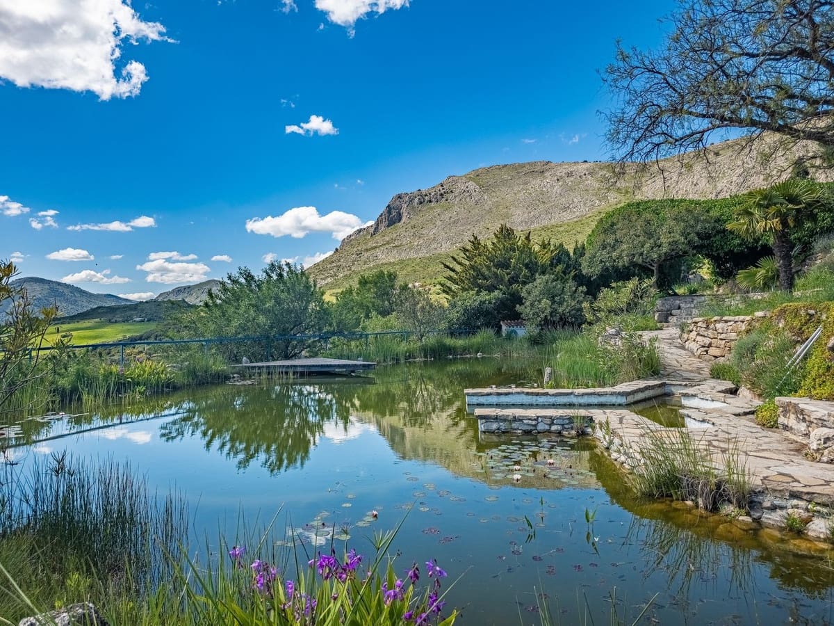 5 sovrum Finca/Hus på landet till salu i Periana med pool garage - 345 000 € (Ref: 9830017)