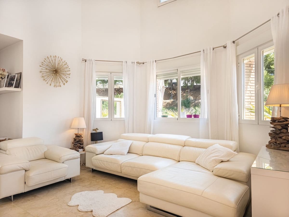 3 Zimmer Doppelhaus zu verkaufen in Salobrena mit Pool Garage - 475.000 € (Ref: 9832748)