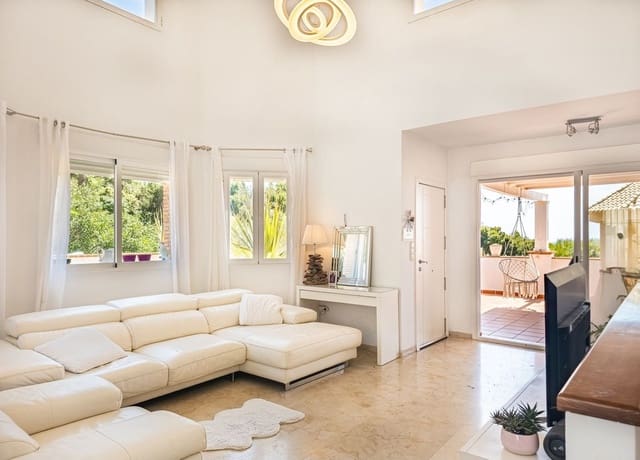 3 bedroom Semi-detached Villa for sale in Salobreña - € 475,000 (Ref: 9832748)