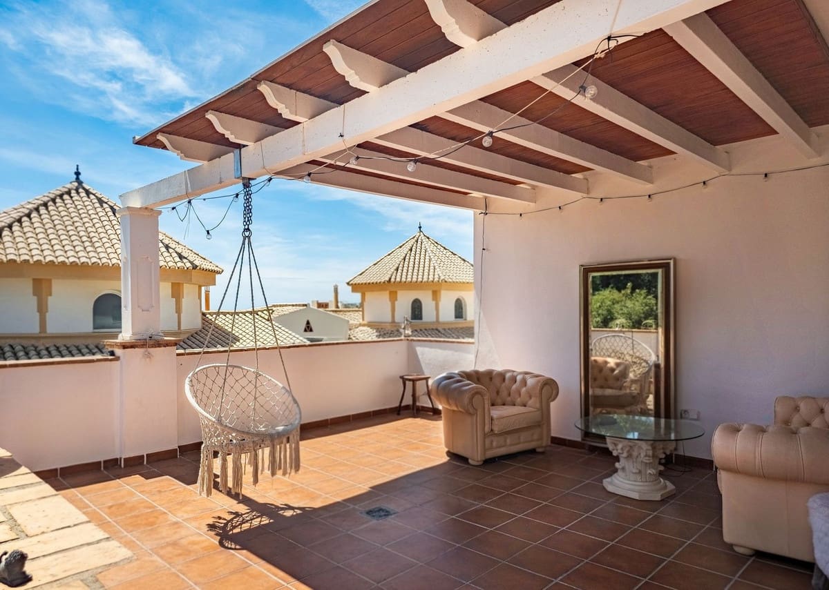 3 Zimmer Doppelhaus zu verkaufen in Salobrena mit Pool Garage - 475.000 € (Ref: 9832748)