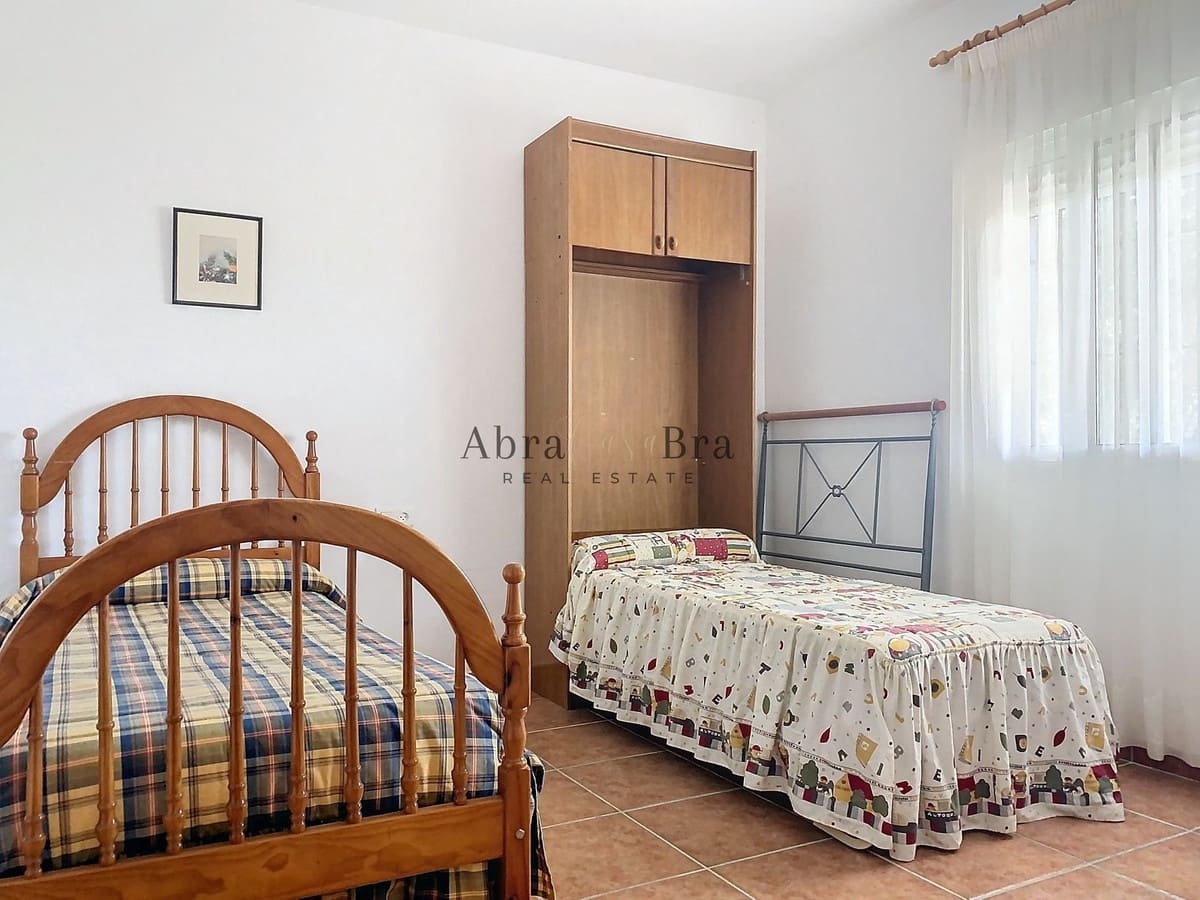 Chalet de 3 habitaciones en Canillas de Aceituno en venta con garaje - 265.000 € (Ref: 9834244)