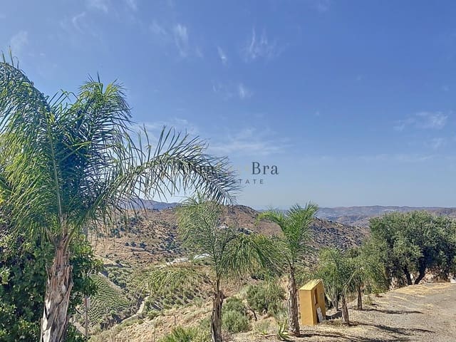 3 soveværelse Villa til salg i Canillas de Aceituno med garage - € 265.000 (Ref: 9834244)