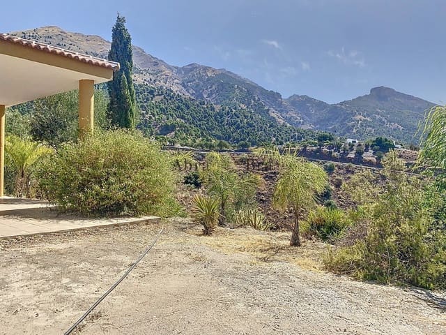 3 soveværelse Villa til salg i Canillas de Aceituno med garage - € 265.000 (Ref: 9834244)