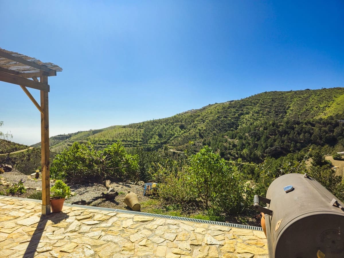 4 bedroom Villa for sale in Rubite with garage - € 248,500 (Ref: 9838262)
