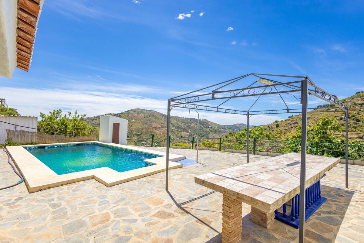3 slaapkamer Finca/Landhuis te koop in Competa met zwembad garage - € 365.000 (Ref: 9839708)